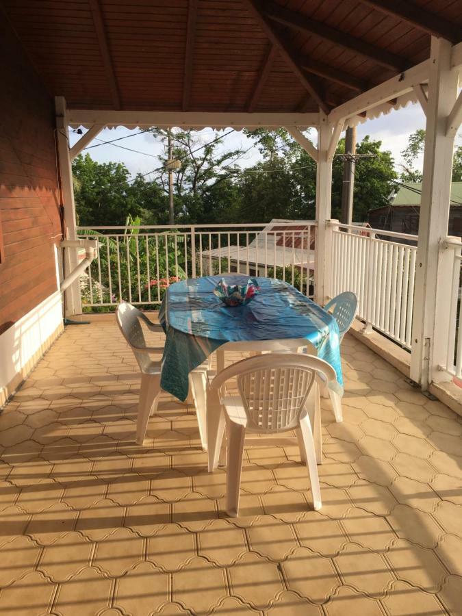 Villa Chez Ninette Pres Des Sources Chaudes Bouillante Exterior foto